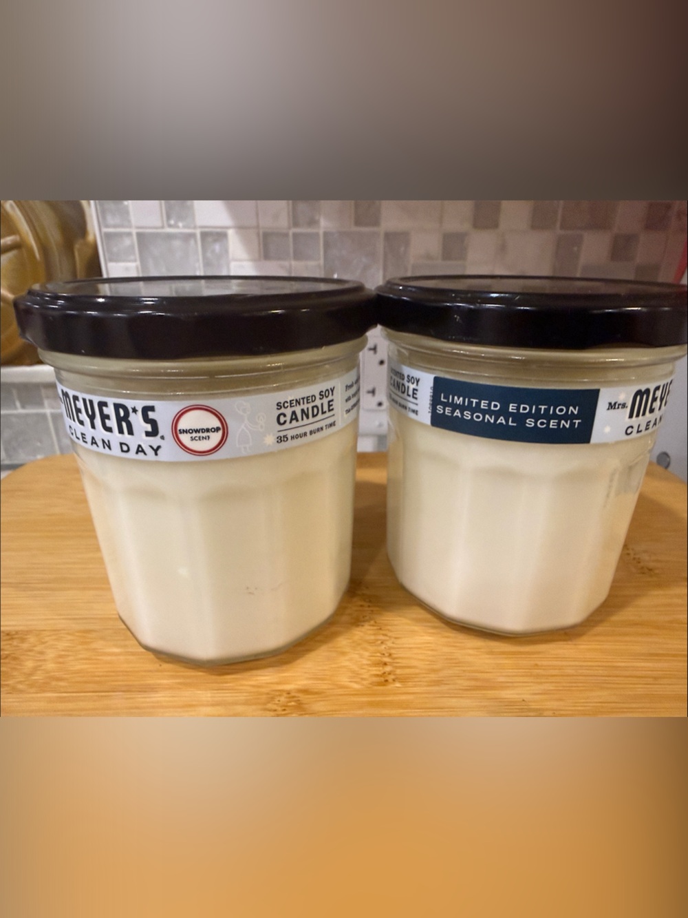 Holiday Soy Candle - Limited Edition Seasonal Scent Snow Drop